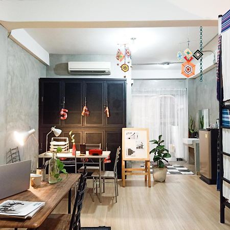 Хостел Five Stars Ratchada 19 Бангкок Екстер'єр фото