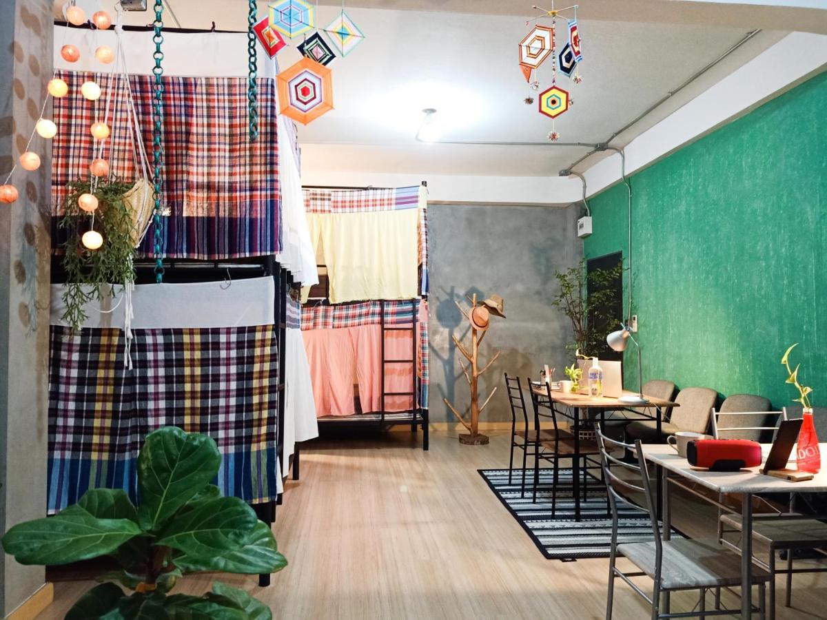 Хостел Five Stars Ratchada 19 Бангкок Екстер'єр фото